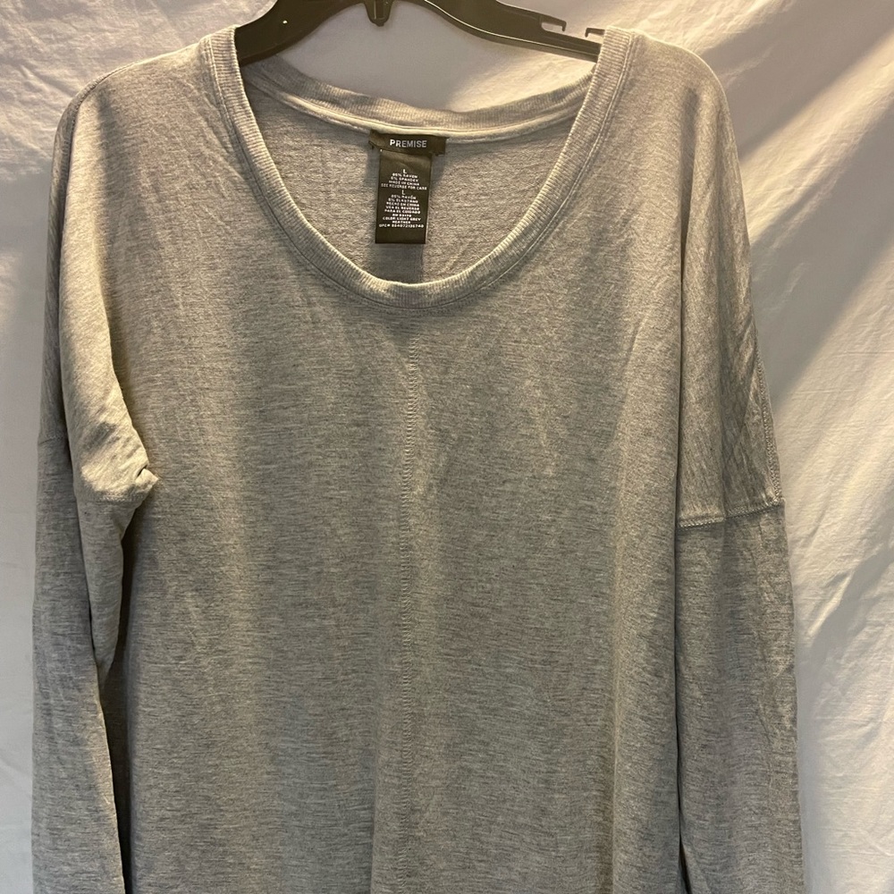 Premise long sleeved top